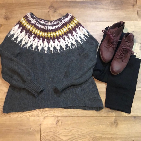 FreePeople Sweater - Picture 1 of 2